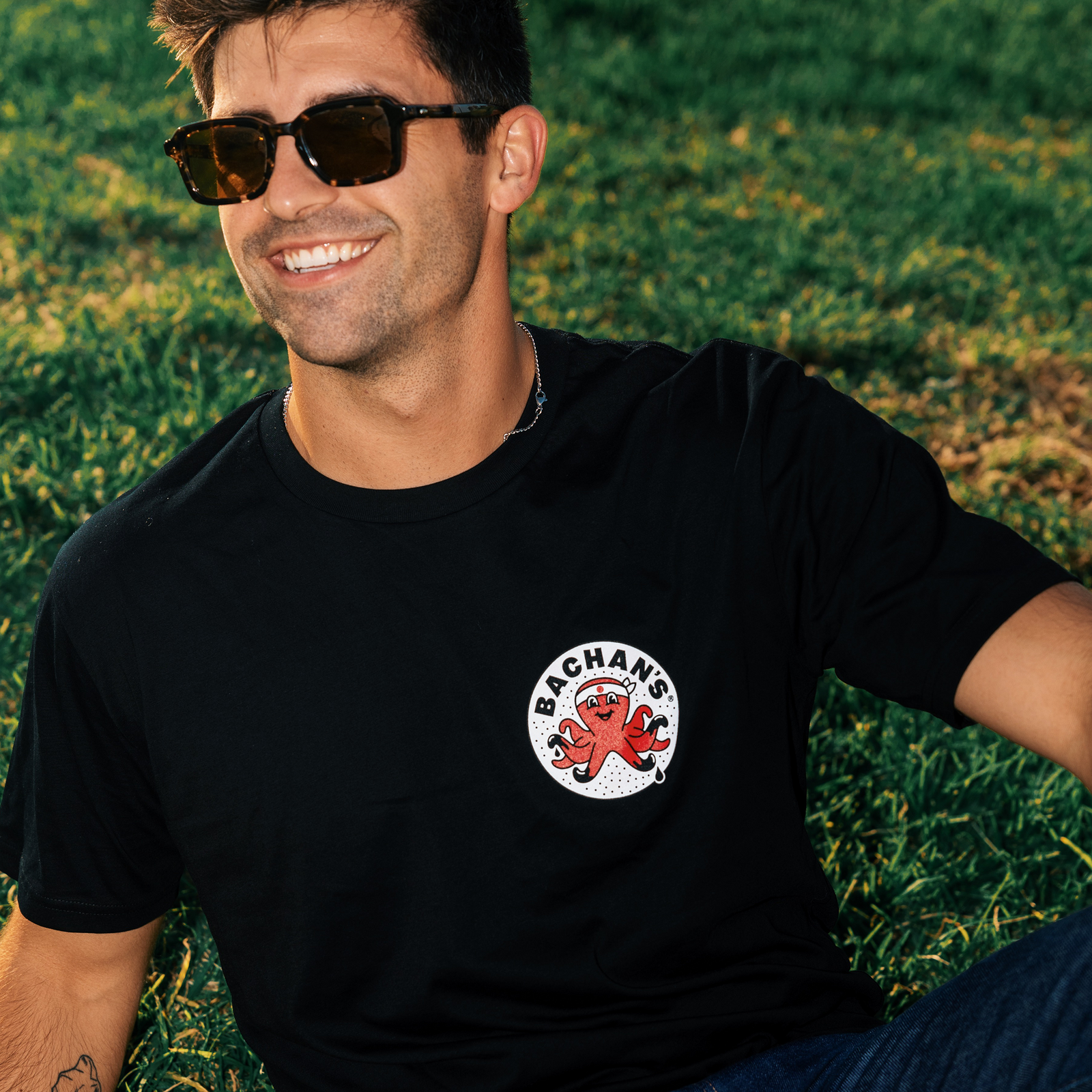 Knuckles Tee T1
